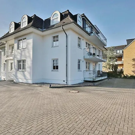 Apartment Bergstrasse 60 Bergstrasse 9 *