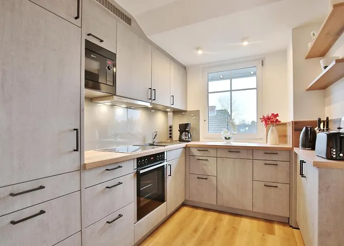 Bergstrasse 60 Bergstrasse 9 * Timmendorfer Strand